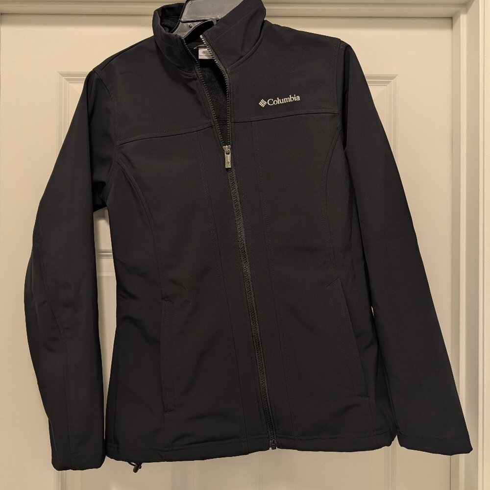 Womens Size Small - Columbia Shell Jacket